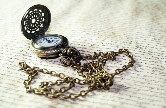 Selling Your Vintage Jewelry to a Professional Buyer