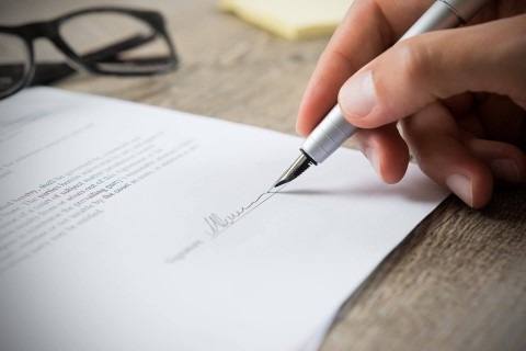 How Do You Choose the Right Business Lawyer in North Bay?